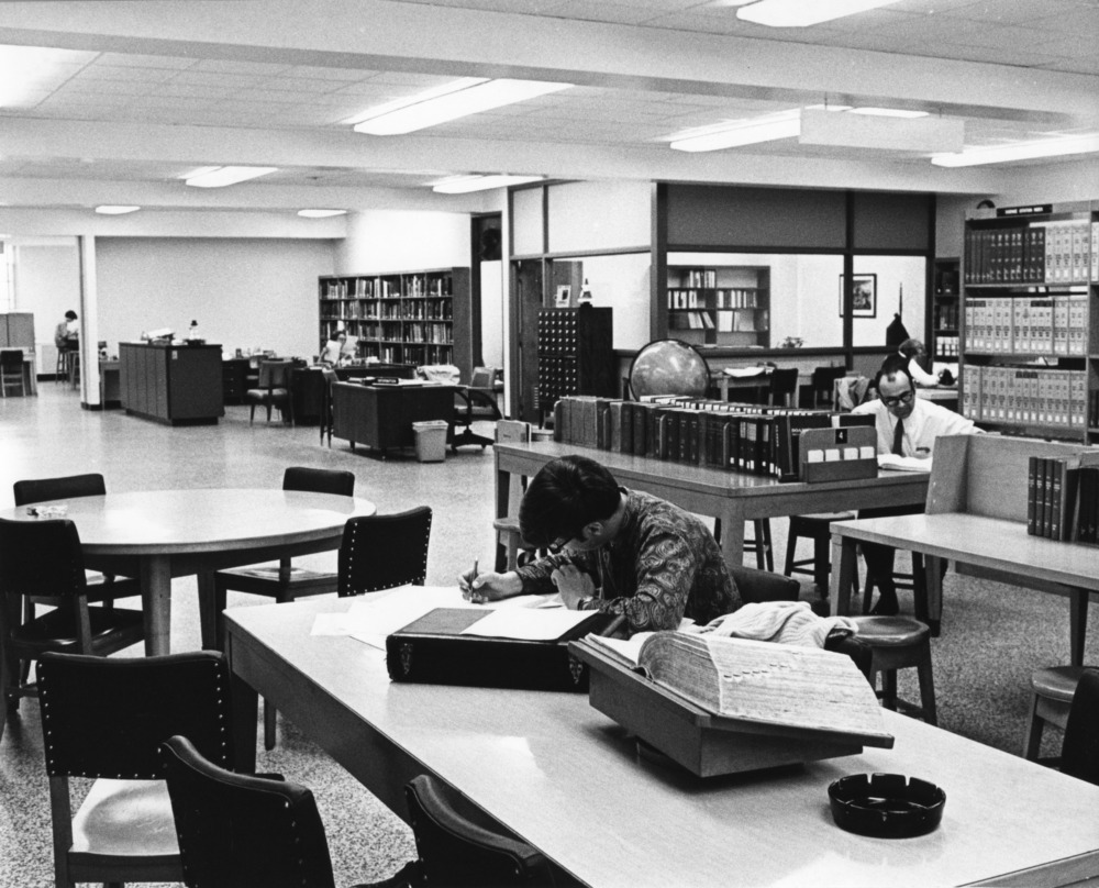 Study and reference area, D. H. Hill Jr. Library