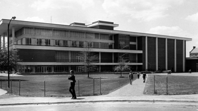 Black and whtie photograph of original front of Talley Student Center.