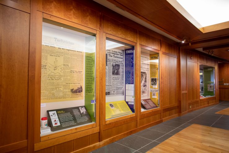 image of exhibit cases in the exhibit gallery